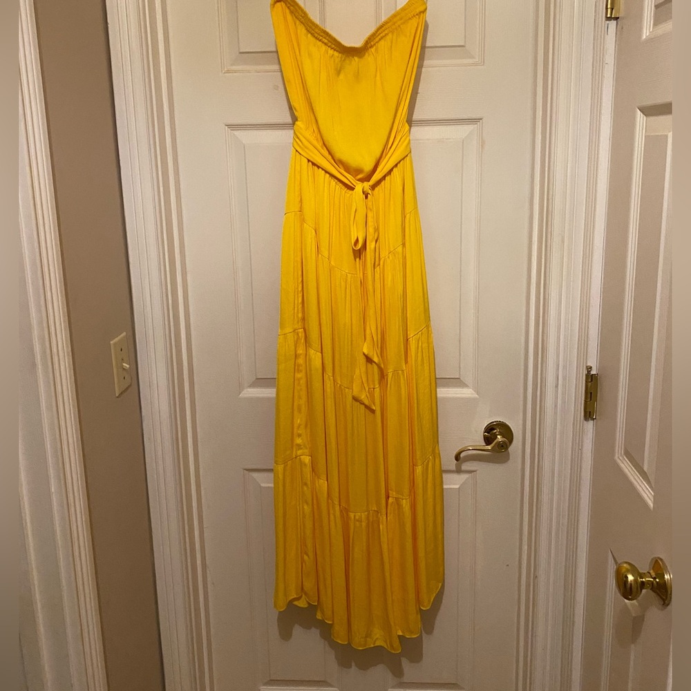 Judith March Women’s Strapless Maxi Dress. Color yellow. Size medium.